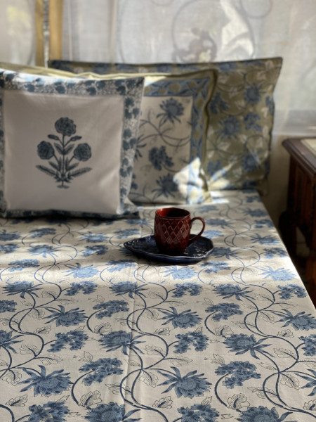 OFF WHITE-BLUE COTTON HAND BLOCK PRINT KING BEDSHEET