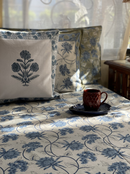 OFF WHITE-BLUE COTTON HAND BLOCK PRINT KING BEDSHEET