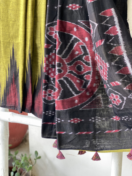 MEHNDI GREEN-BLACK Cotton 'KARGIL KUMBHA' ikkat woven sari