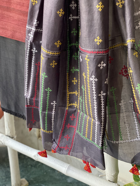 MAROON & BLACK TUSSAR SILK SINDHI EMBROIDERED dupatta  SET