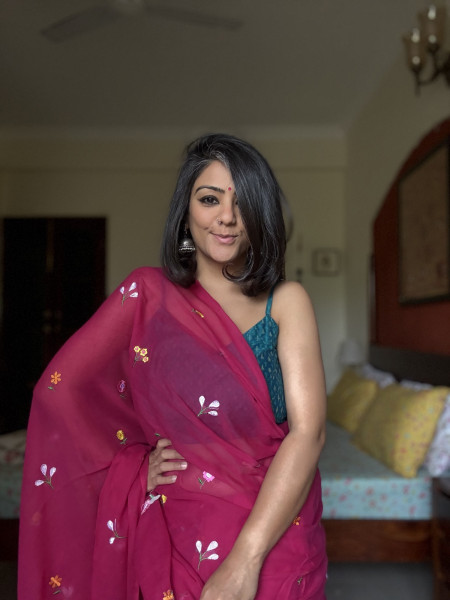 MAGENTA COTTON MULMUL EMBROIDERED SARI