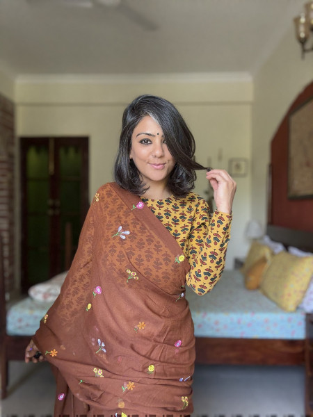 BROWN COTTON MULMUL EMBROIDERED SARI
