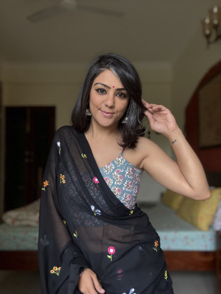 BLACK COTTON MULMUL EMBROIDERED SARI