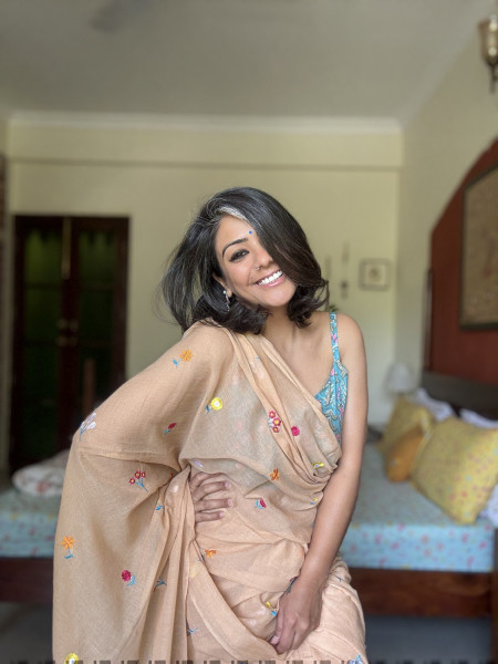 BEIGE COTTON MULMUL EMBROIDERED SARI