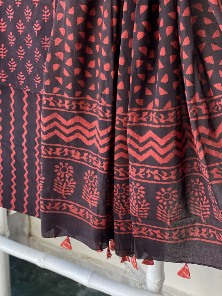 MAROON-BROWN HAND BLOCK PRINT MUL COTTON DUPATTA SET
