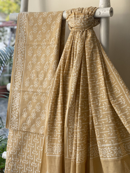 BEIGE HAND BLOCK PRINT MUL COTTON DUPATTA SET