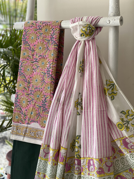 PINK AND OFF WHITE HAND BLOCK PRINT MUL COTTON DUPATTA SET