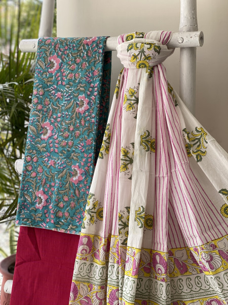 AQUA AND OFF WHITE HAND BLOCK PRINT MUL COTTON DUPATTA SET