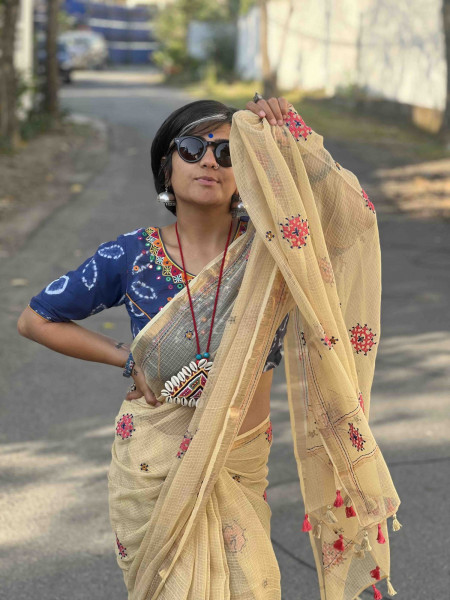 BEIGE  KOTA COTTON HAND EMBROIDERED SARI