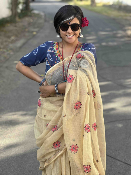 BEIGE  KOTA COTTON HAND EMBROIDERED SARI