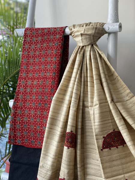 MAROON-BEIGE KATHIYA WOVEN SILK EMBROIDERED dupatta Set