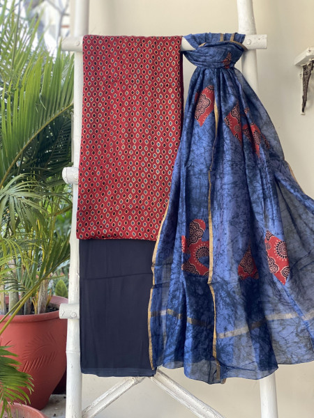 MAROON-INDIGO BATIK PATCHWORK CHANDERI SILK dupatta Set