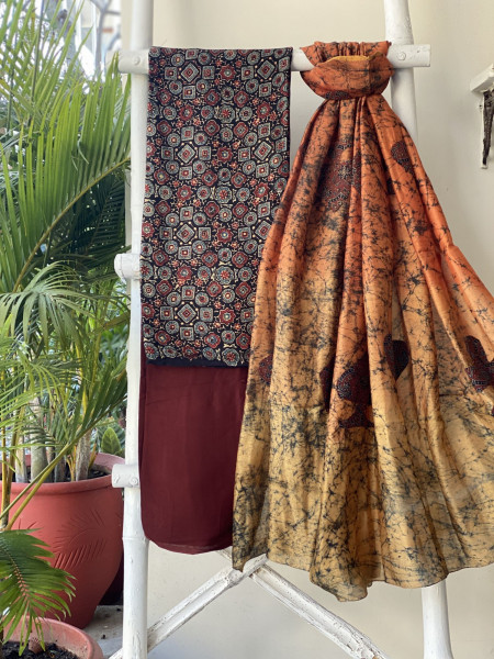 BLACK-RUST BATIK PATCHWORK CHANDERI SILK dupatta Set