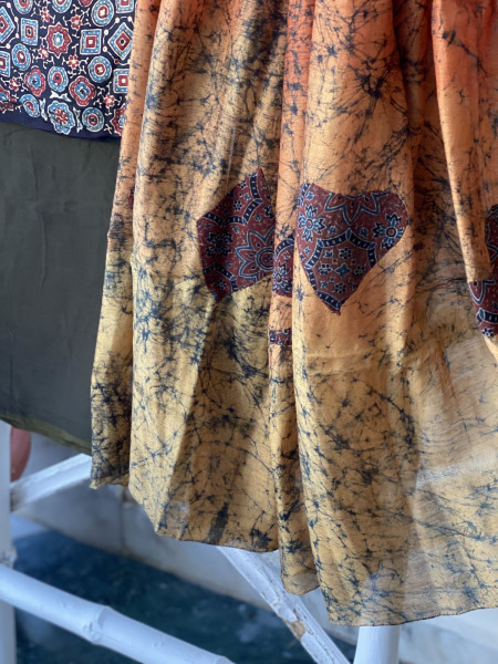 BLACK-MOSS GREEN BATIK PATCHWORK CHANDERI SILK dupatta Set