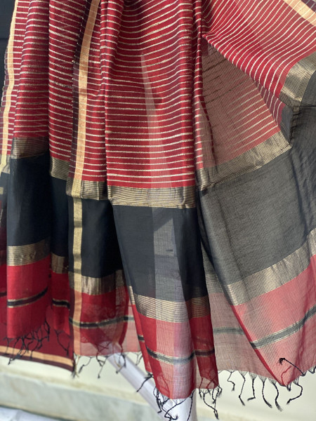 BLACK & RED  MAHESHWARI SILK & COTTON GHICHA WOVEN DUPATTA SET