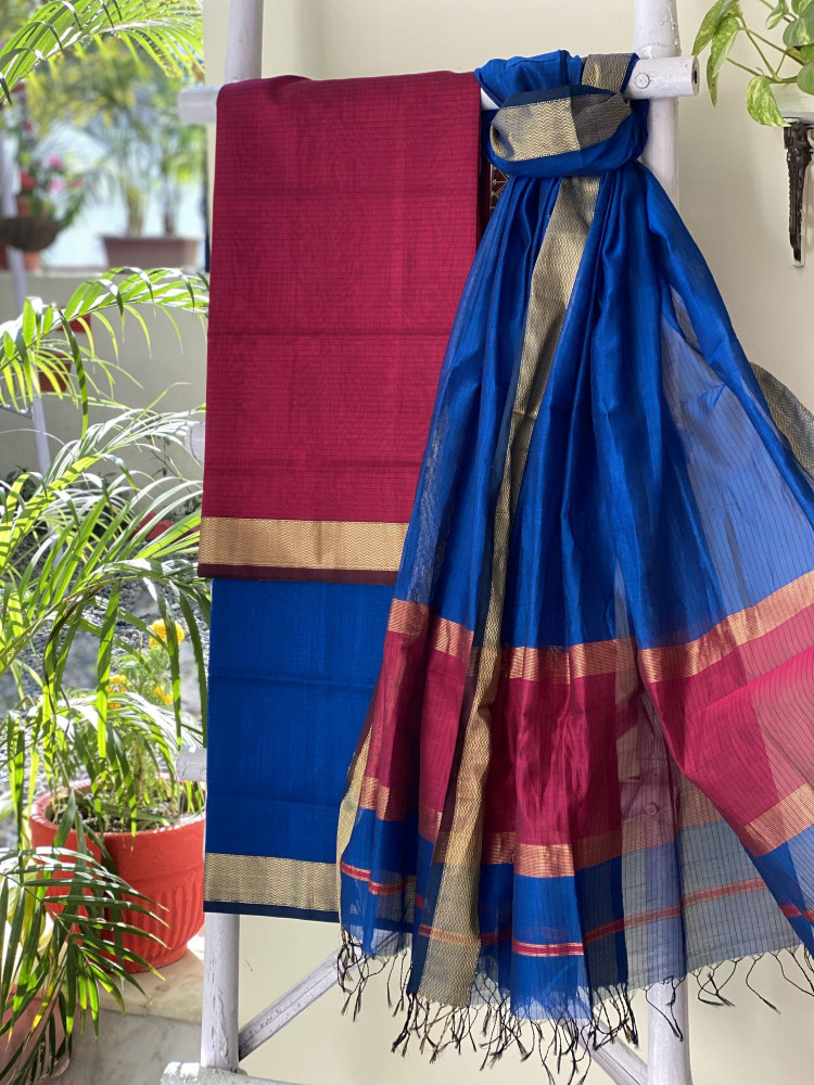 Image of MAGENTA &amp; BLUE MAHESHWARI SILK &amp; COTTON ZARI BORDER WOVEN DUPATTA SET