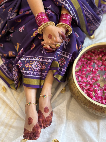 PURPLE SINGLE IKKAT PATOLA  HAND WOVEN SILK SARI