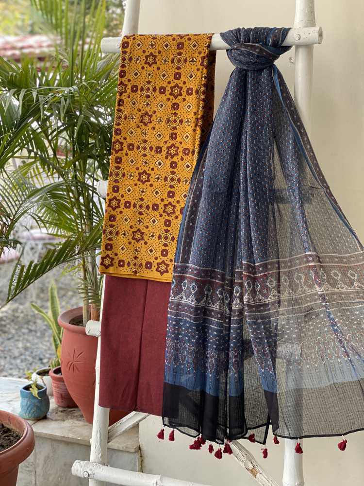 Image of MUSTARD &amp; INDIGO AJRAKH BLOCK PRINT KOTA DUPATTA SET