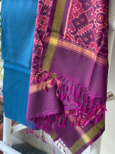 INDIGO-WINE POCHAMPALLI IKKAT PURE SILK dupatta Set