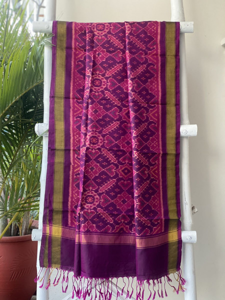 INDIGO-WINE POCHAMPALLI IKKAT PURE SILK dupatta Set