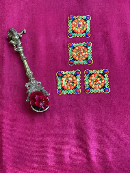 MAGENTA WOOLLEN EMBROIDERED KAFTAN
