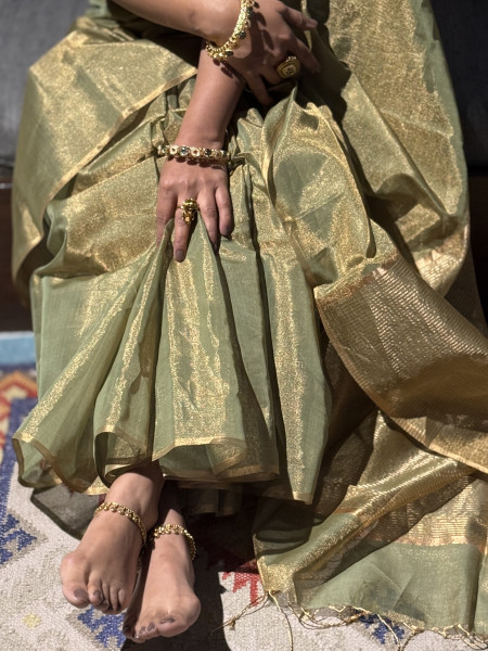 'PADMA' MEHNDI GREEN ZARI WOVEN MAHESHWARI SILK  SARI