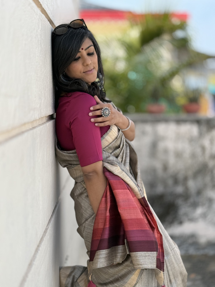 Image of GREY HAND WOVEN TUSSAR SILK SARI