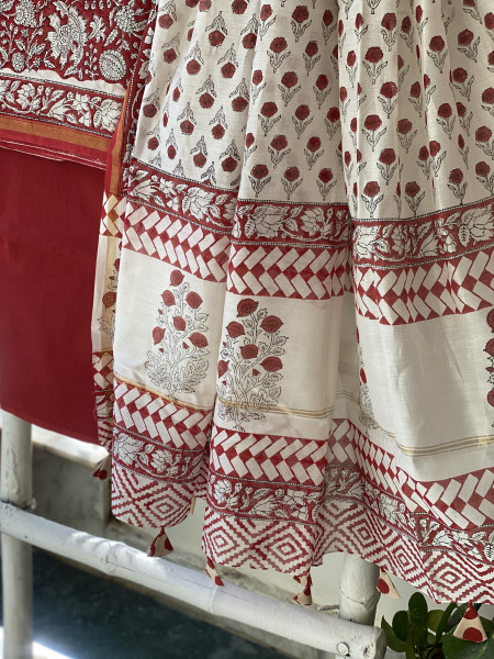 RED HAND BLOCK PRINT CHANDERI SILK & COTTON DUPATTA SET