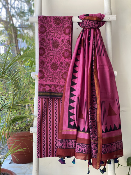 MAGENTA HAND BLOCK PRINT CHANDERI SILK & COTTON DUPATTA SET