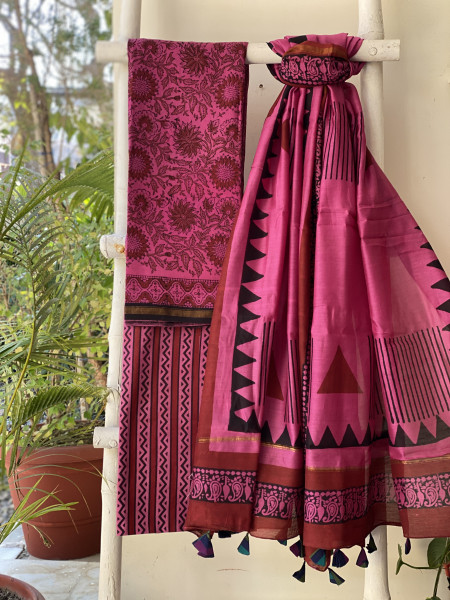 MAGENTA HAND BLOCK PRINT CHANDERI SILK & COTTON DUPATTA SET