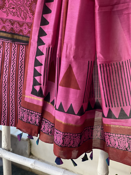 MAGENTA HAND BLOCK PRINT CHANDERI SILK & COTTON DUPATTA SET