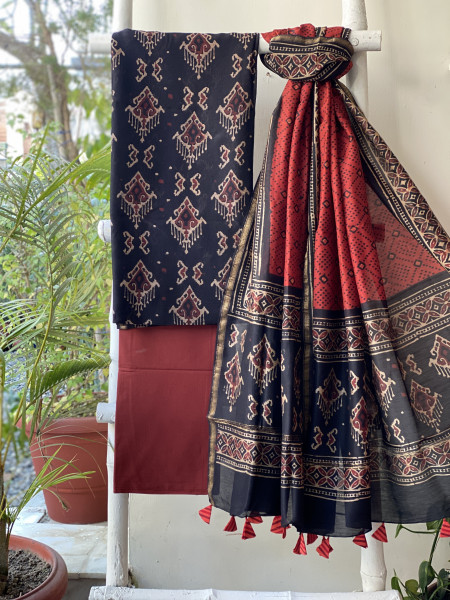 BLACK-MAROON HAND BLOCK PRINT CHANDERI SILK & COTTON DUPATTA SET
