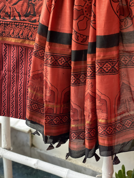 RED-BLACK HAND BLOCK PRINT CHANDERI SILK & COTTON DUPATTA SET