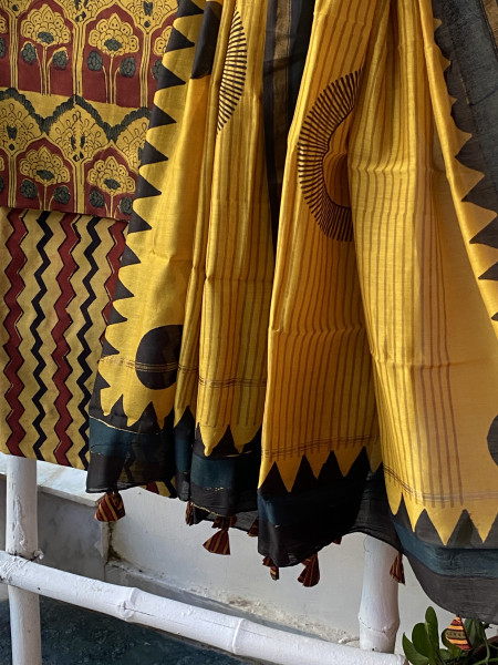 MUSTARD HAND BLOCK PRINT CHANDERI SILK & COTTON DUPATTA SET