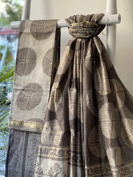 GREY HAND BLOCK PRINT CHANDERI SILK & COTTON DUPATTA SET