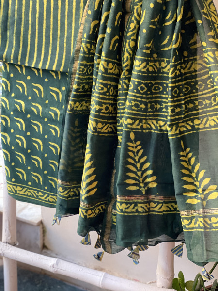 GREEN HAND BLOCK PRINT CHANDERI SILK & COTTON DUPATTA SET