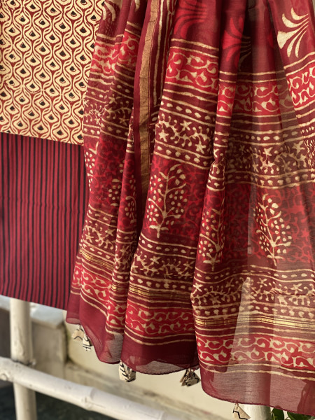 BEIGE-MAROON COTTON CHANDERI DUPATTA SET