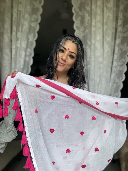 OFF WHITE COTTON MULMUL EMBROIDERED SARI