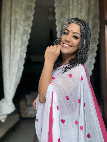 OFF WHITE COTTON MULMUL EMBROIDERED SARI