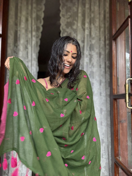 BOTTLE GREEN COTTON MULMUL EMBROIDERED SARI