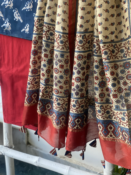 INDIGO-BEIGE COTTON CHANDERI DUPATTA SET