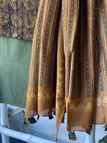 BLACK-MUSTARD COTTON CHANDERI DUPATTA SET