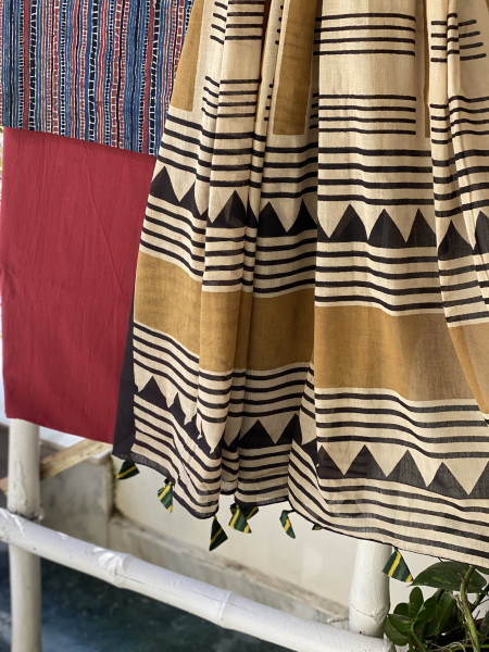 INDIGO-BEIGE  AJRAKH BLOCK PRINT MUL COTTON DUPATTA SET