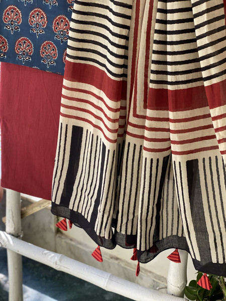 INDIGO-BEIGE  AJRAKH BLOCK PRINT MUL COTTON DUPATTA SET