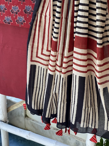 MAROON-BEIGE AJRAKH BLOCK PRINT MUL COTTON DUPATTA SET