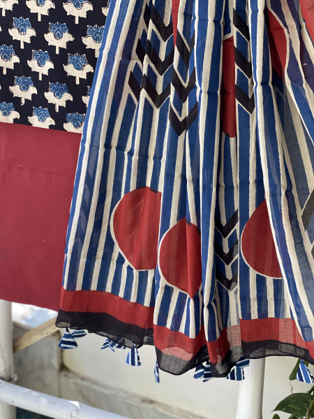 BLACK-MULTI COLOUR AJRAKH BLOCK PRINT MUL COTTON DUPATTA SET