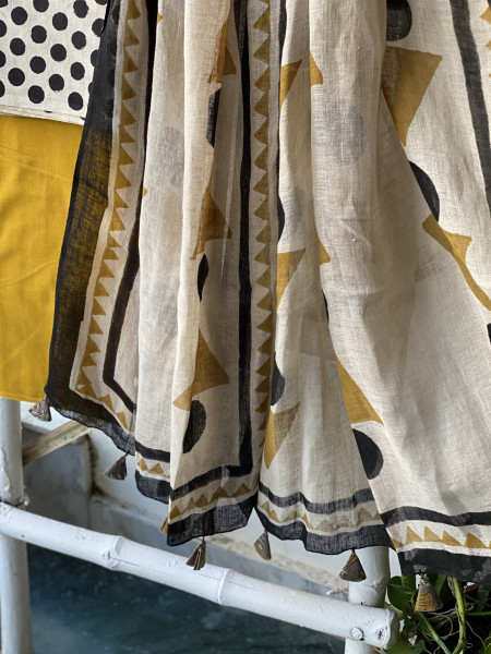 BEIGE-MUSTARD BLOCK PRINT LINEN DUPATTA SUIT SET