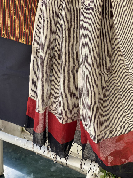 MULTI COLOUR-BEIGE BLOCK PRINT LINEN DUPATTA SUIT SET