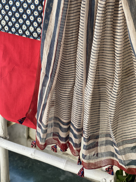 INDIGO-BEIGE BLOCK PRINT LINEN DUPATTA SUIT SET