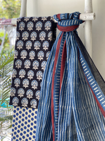 BLACK-INDIGO BLOCK PRINT LINEN DUPATTA SUIT SET